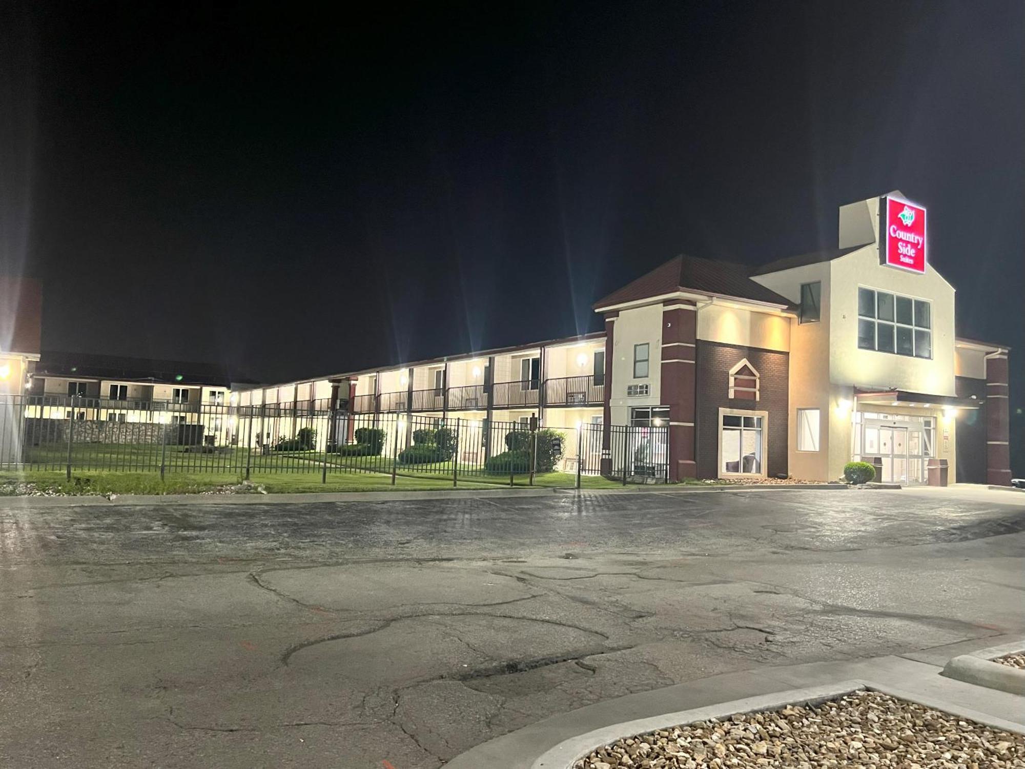 Countryside Suites Kansas City Independence I-70 East Sports Complex Hotel Exterior photo