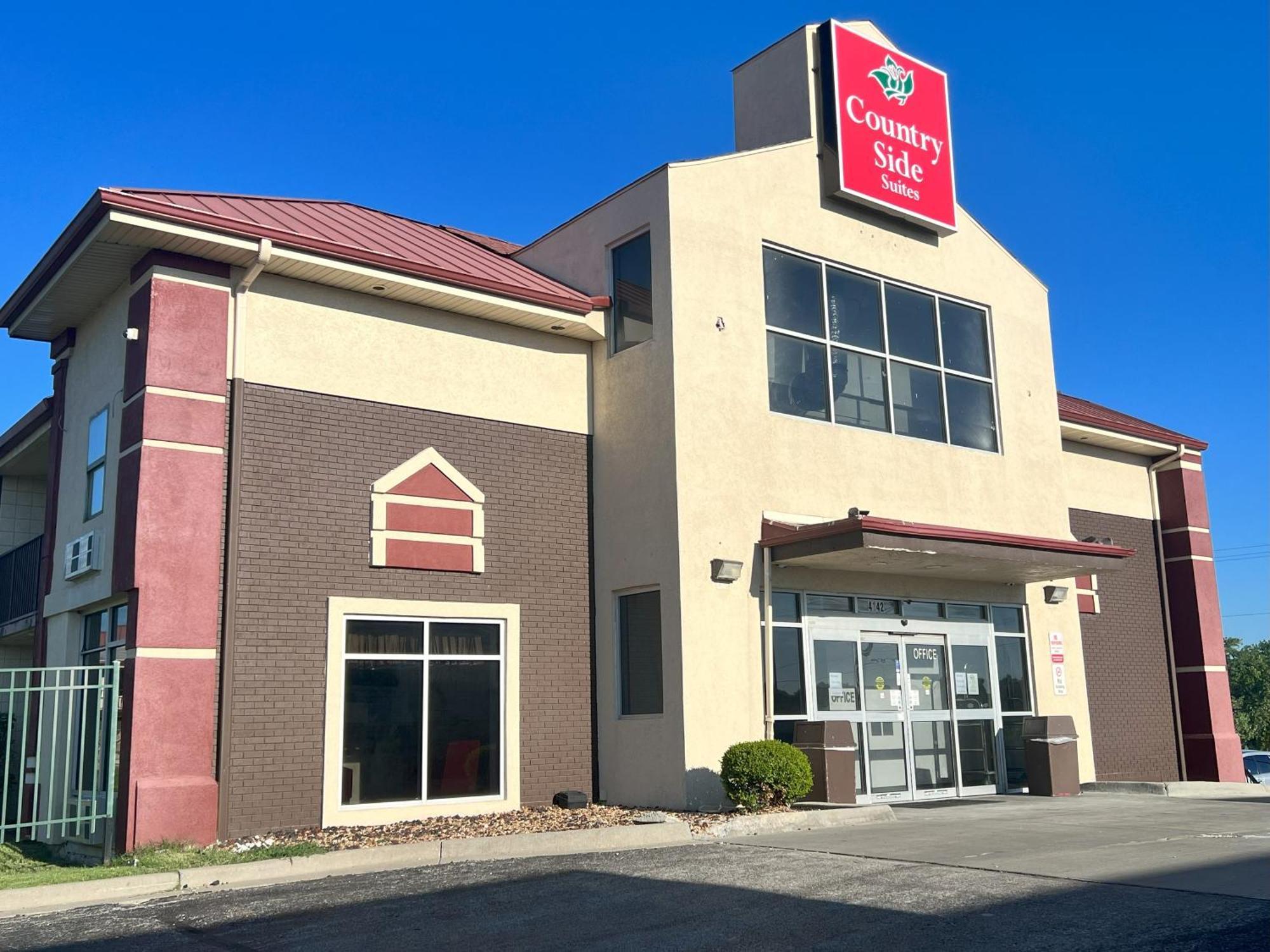 Countryside Suites Kansas City Independence I-70 East Sports Complex Hotel Exterior photo